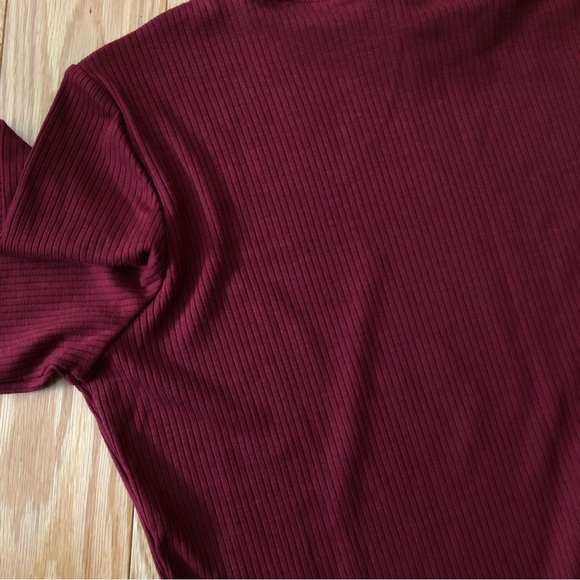 NWT Reitmans Mock Neck Top (Women’s size M) - Picture 6 of 7